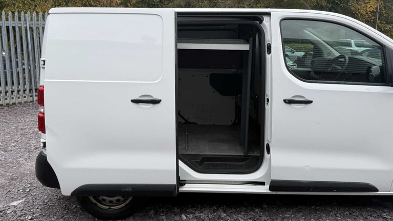  Toyota ProAce 1.5D 100 Active Van Van Diesel Manual