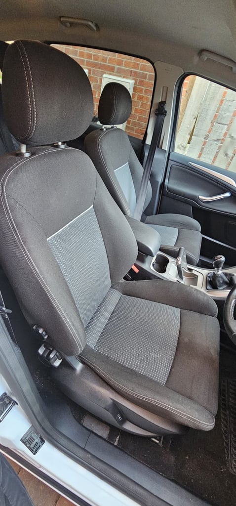 Ford, S-MAX, MPV, 2012, Manual, 1560 (cc), 5 doors