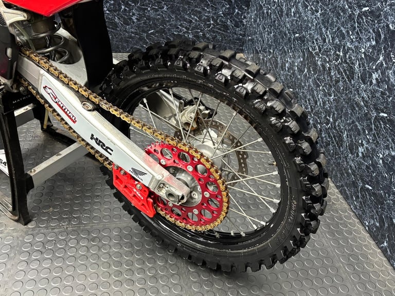 Honda CRF 250 2018 (MOTOCROSS / MX / ENDURO) @ AJ TRADING 