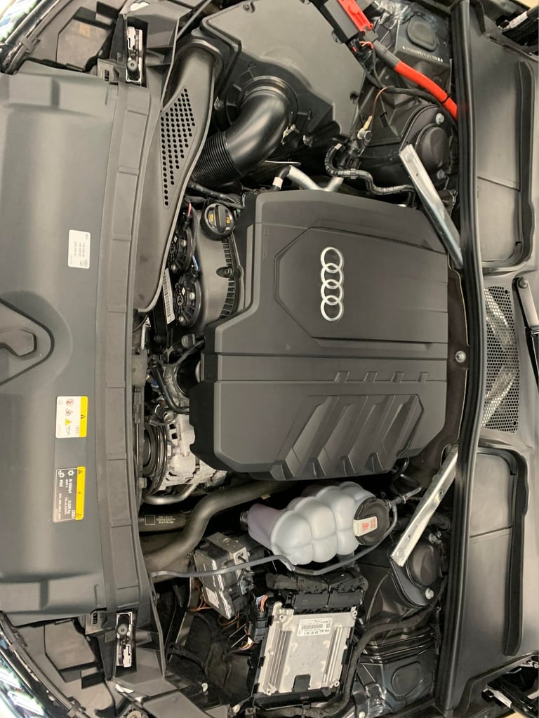 2023 Audi A4 Avant 2.0 TFSI 35 Black Edition Estate 5dr Petrol S Tronic Euro 6 (s/s) (150 ps)  Es...