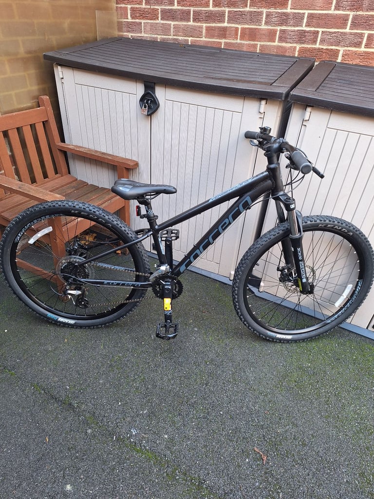 image for Carrera Vengeance junior mountain bike 26inch wheels 16 speed disc brakes as new IMMACULATE 