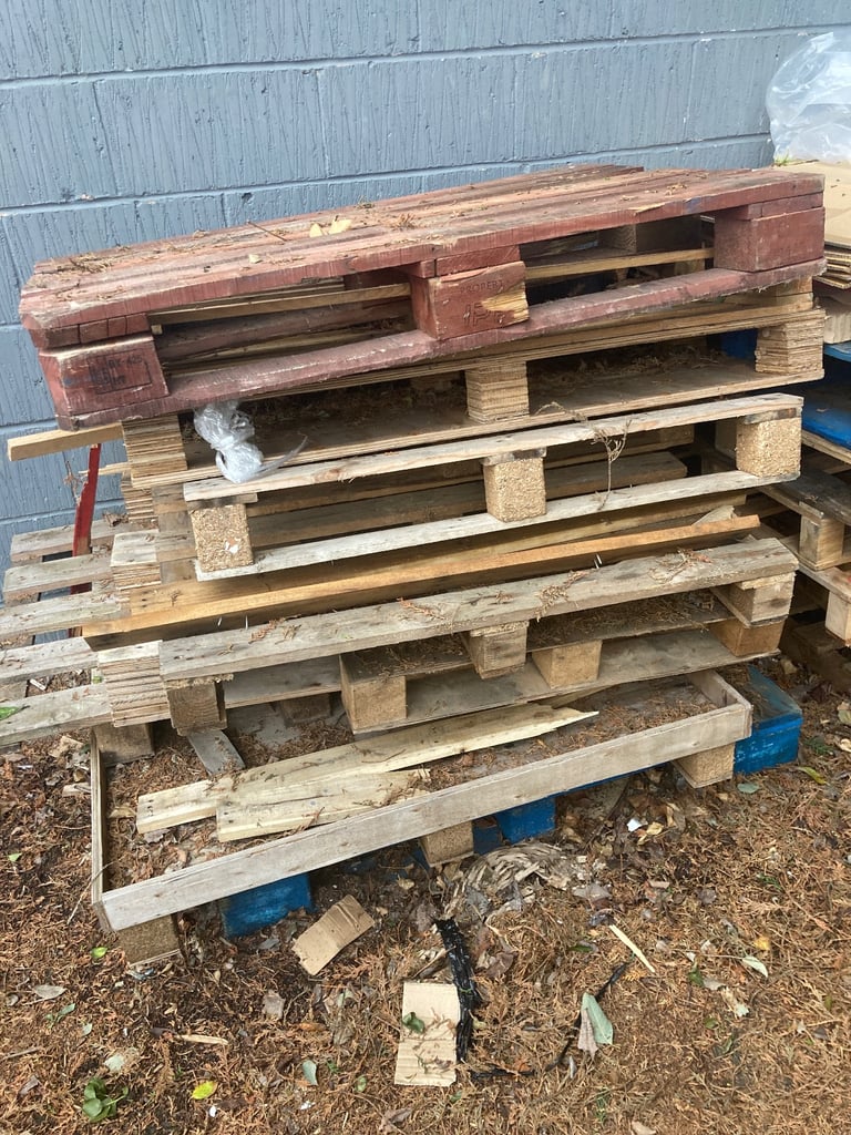 Free pallets 