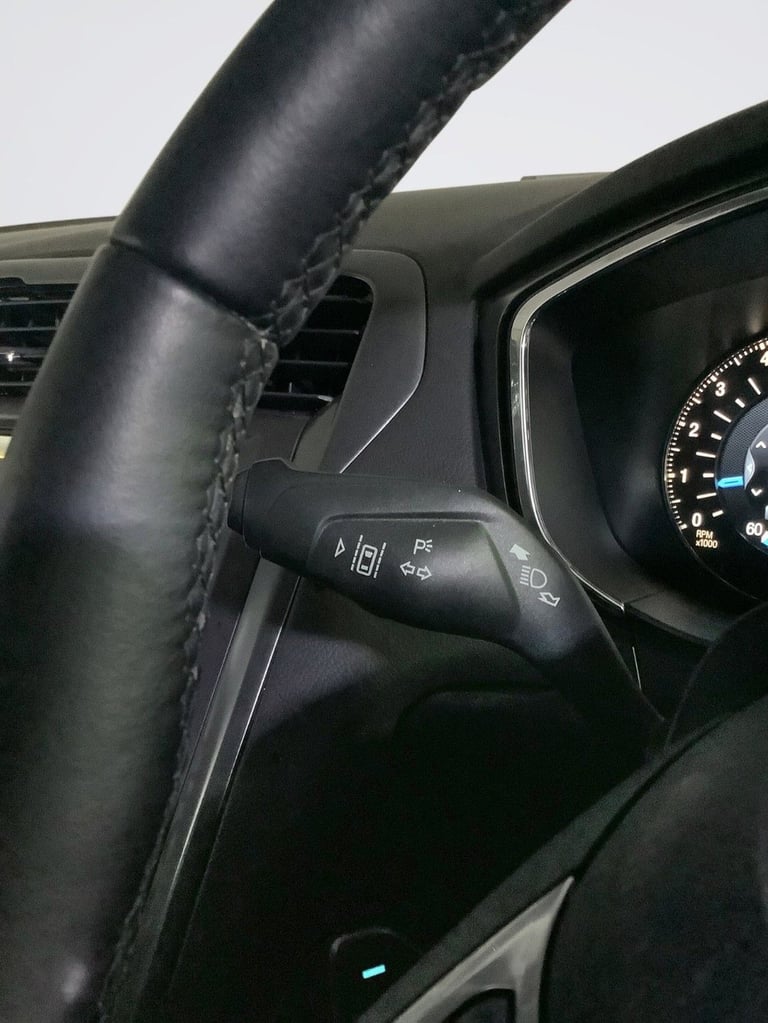 2016 Ford Mondeo 2.0 TDCi Titanium Hatchback 5dr Diesel Powershift Euro 6 (s/s) (210 ps) Hatchbac...