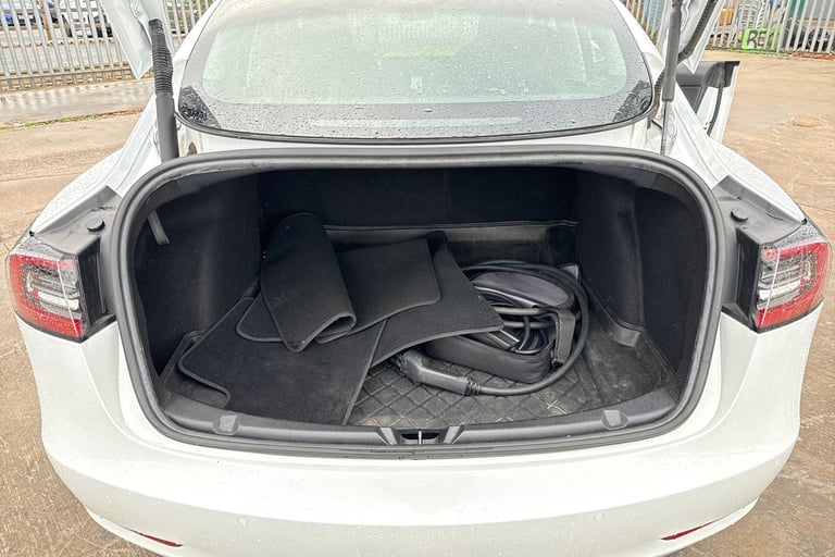 2021 Tesla Model 3 Long Range AWD 4dr Auto Saloon ELECTRIC Automatic