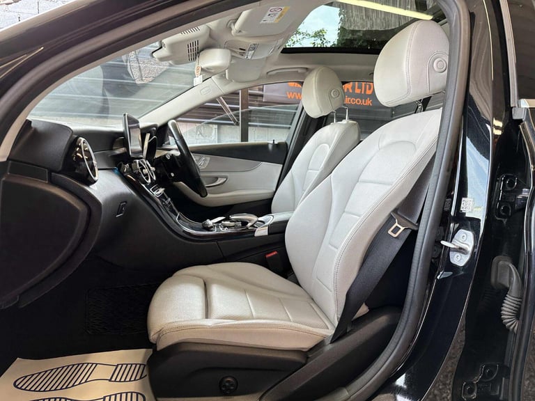 MERCEDES-BENZ C CLASS 2.0 C350e 6.4kWh Sport Black Auto Petrol Plug-in Hybrid 20