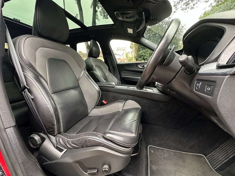 2019 Volvo XC60 2.0 B4D R DESIGN 5dr AWD Geartronic ESTATE Diesel Automatic
