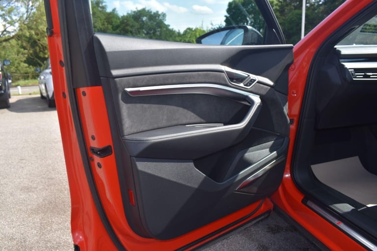 2021 Audi e-tron 55 Launch Edition Sportback Auto quattro 5dr 95kWh ESTATE Electric Automatic