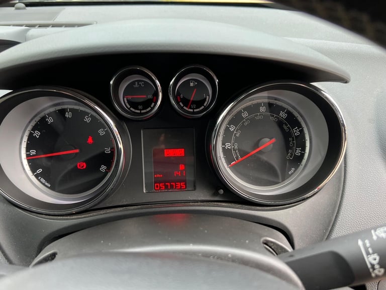 2013 Vauxhall Meriva 1.4 16V Tech Line Euro 5 5dr MPV Petrol Manual