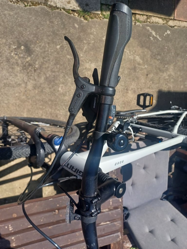 Giant Roam 3 Disc 2023 Hybrid Sports Bike M FRAME
