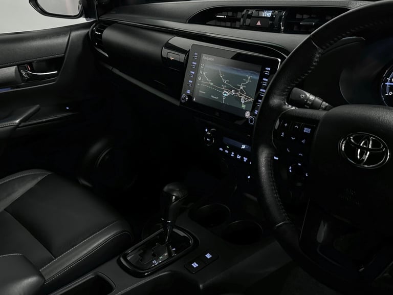 2021 (71) Toyota Hilux Invincible X Pickup Double Cab 2.8 D-4D Auto ( 204 bhp )