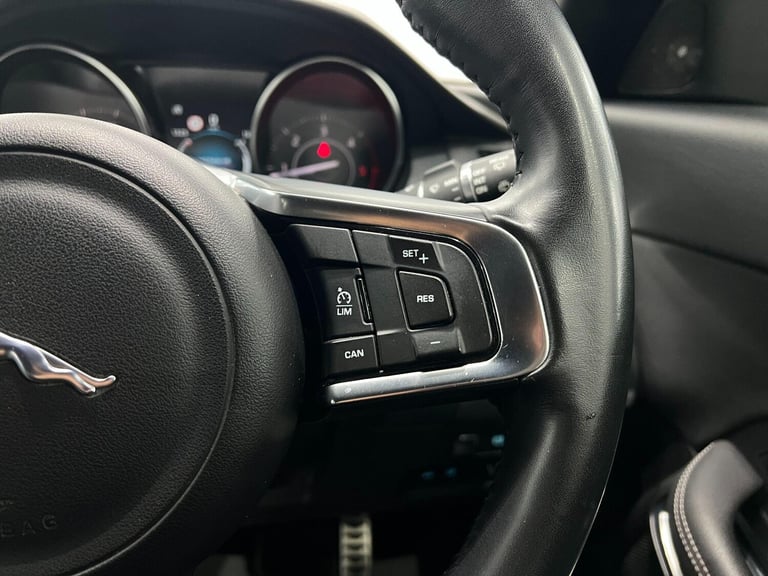  Jaguar E-Pace 2.0 D150 R-Dynamic S Euro 6 (s/s) 5dr Diesel Manual