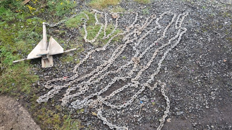 image for Anchor 18kg Danforth and approx 30 metres 3/8 chain
