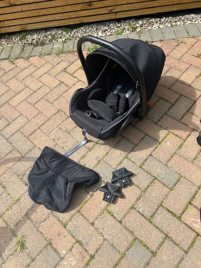 Venicci pushchair and car seat 