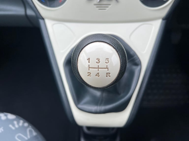 2014 Ford Ka 1.2 Studio Euro 5 (s/s) 3dr HATCHBACK Petrol Manual