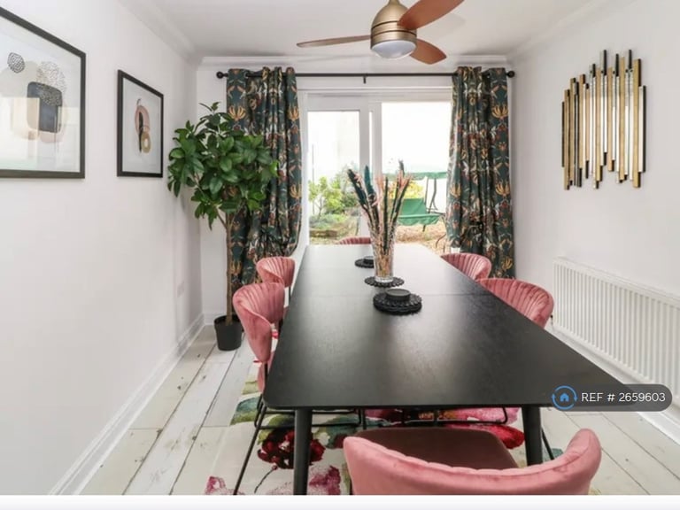 4 bedroom house in Blueberry House, Launceston Cornwall, PL15 (4 bed) (#2659603)