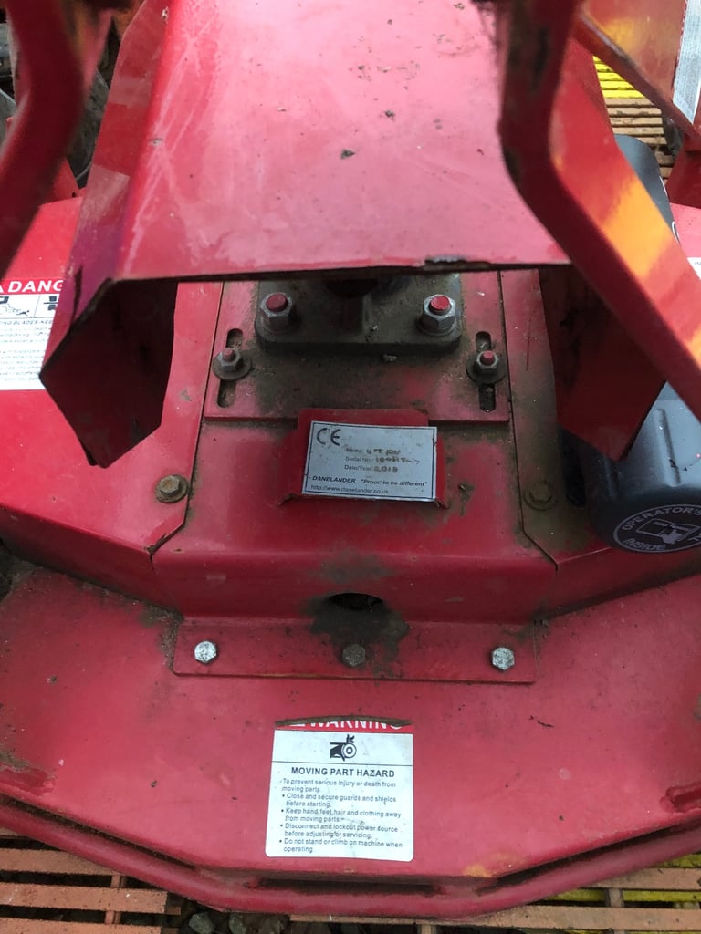 Danlander finishing mower