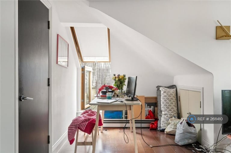 2 bedroom flat in Evering Road, London, E5 (2 bed) (#2611410)