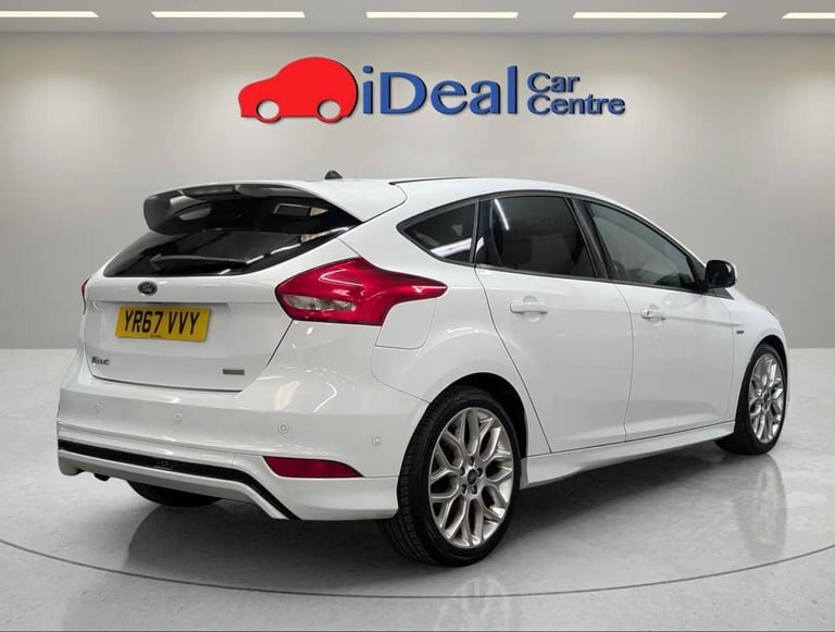 2017 Ford Focus 1.0T EcoBoost ST-Line Euro 6 (s/s) 5dr HATCHBACK Petrol Manual