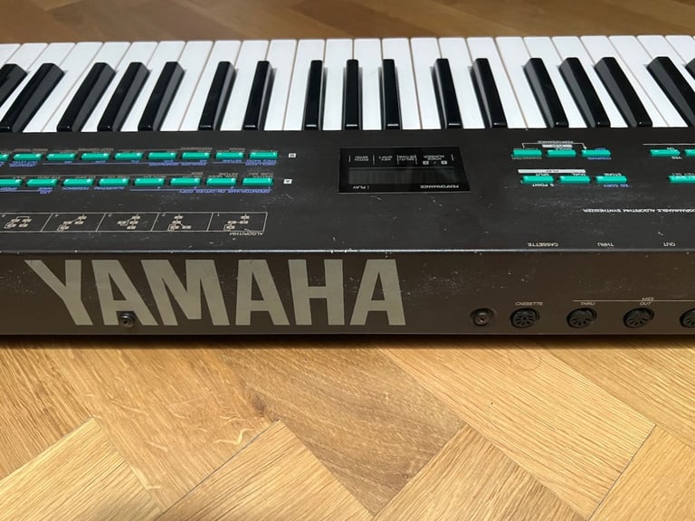 Yamaha DX21 FM Synthesizer