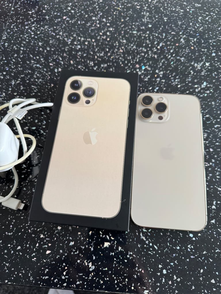 image for Phone 13 Pro Max 128 gb unlocked any network like brand new 88% battery health 