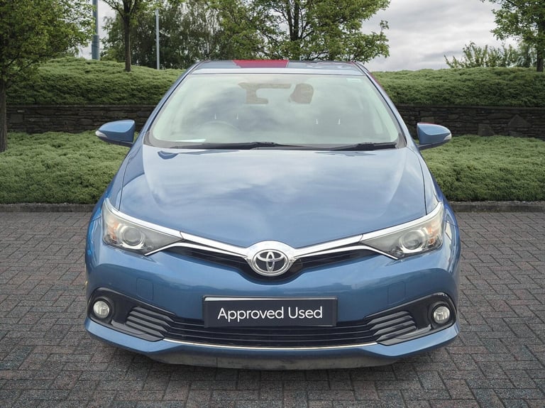2016 Toyota Auris 1.6 D-4D Business Edition 5dr Hatchback Diesel Manual
