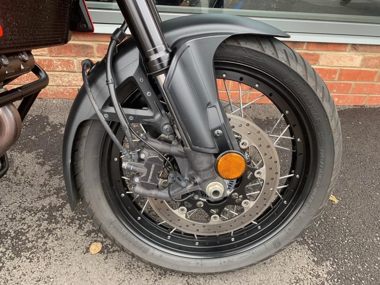 Suzuki DL 1050 V-STROM - 3652 miles - 2 YEAR WARRANTY