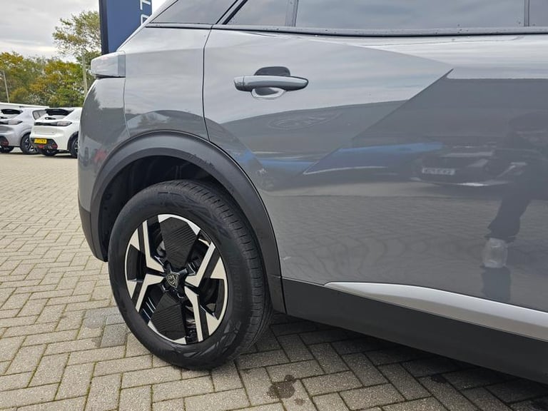 2023 Peugeot 2008 1.2 PureTech Allure SUV 5dr Petrol Manual Euro 6 (s/s) (130 ps) Manual SUV Petr...