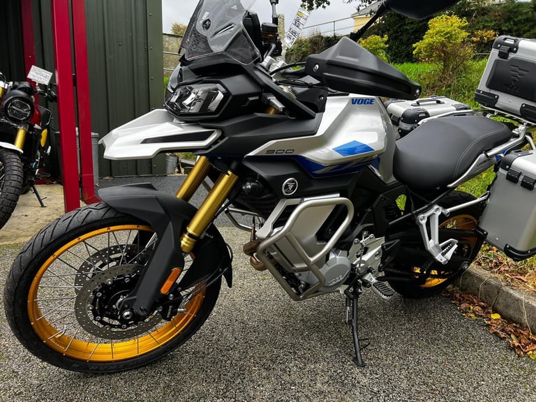 VOGE DS900X ADVENTURE BRAND NEW MODEL 2025 HIGHEST SPEC 3 COLOURS £8999 