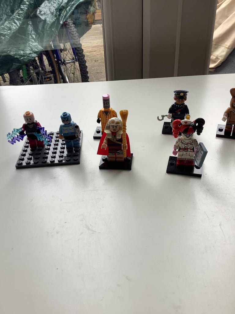 Lego ten Batman movie collection figure’s number 71017 