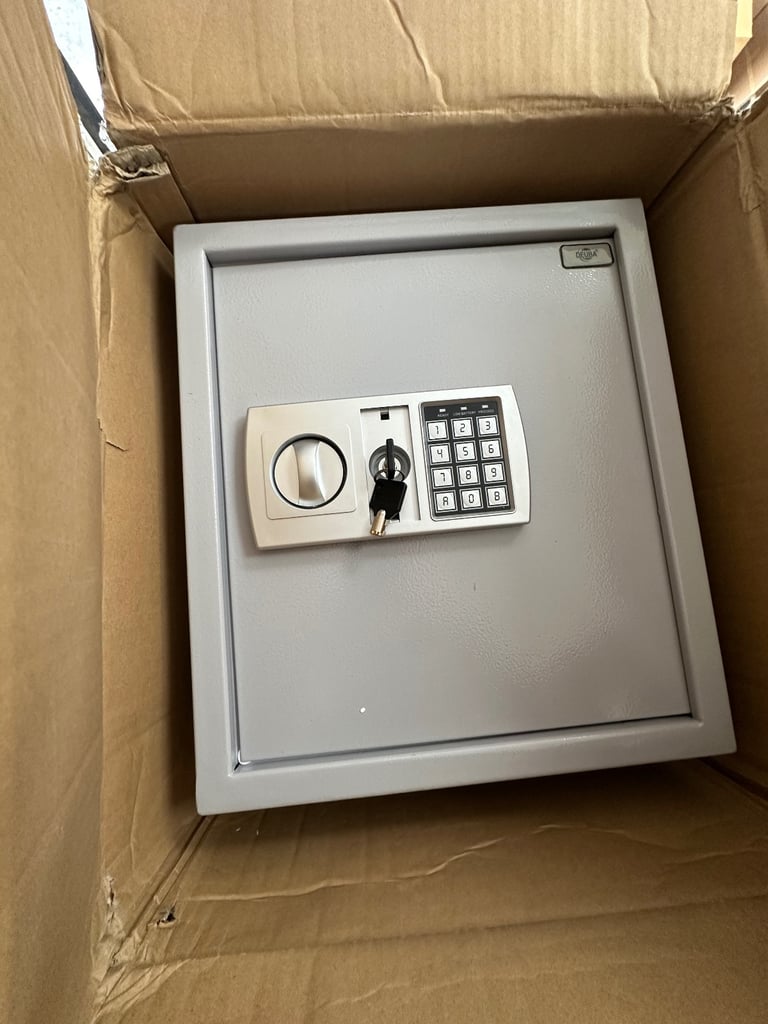 image for Security safe (Brand new) 