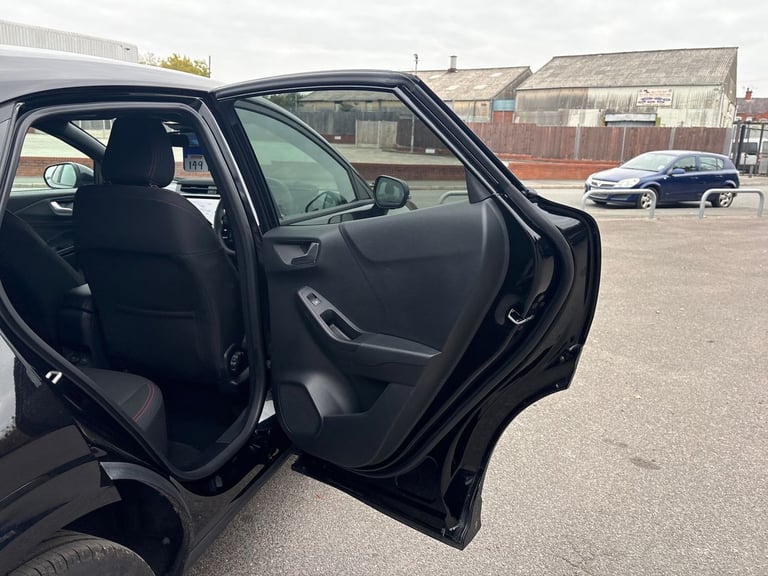 2025 Ford Puma 1.0 EcoBoost Hybrid mHEV ST-Line 5dr Hatchback PETROL Manual