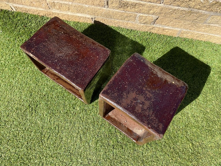 2 STONE GARDEN PLANTERS/TROUGHS