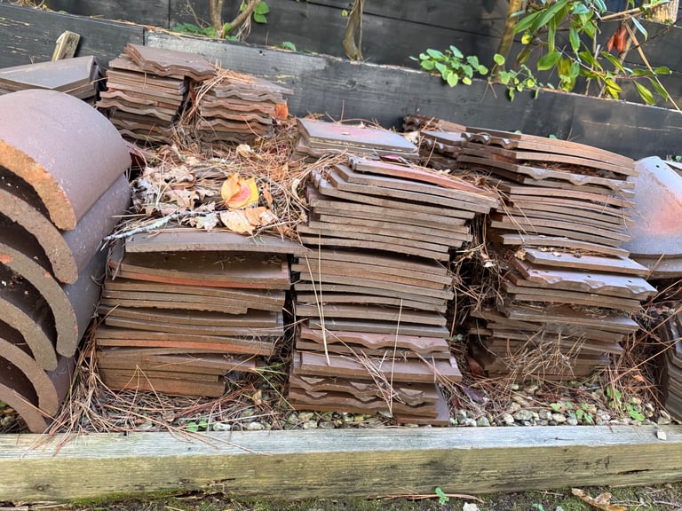 Unused Dreadnought Clay Roof Tiles – Approx. 400 Tiles Incl. Ridges & Hips