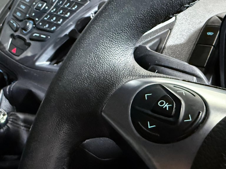 2014 Ford Transit Custom 2.2 TDCi 290 Sport L1 H1 5dr PANEL VAN Diesel Manual