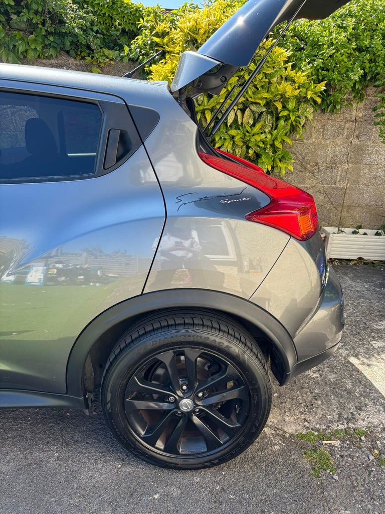 Nissan, JUKE, Hatchback, 2010, Manual, 1598 (cc), 5 doors