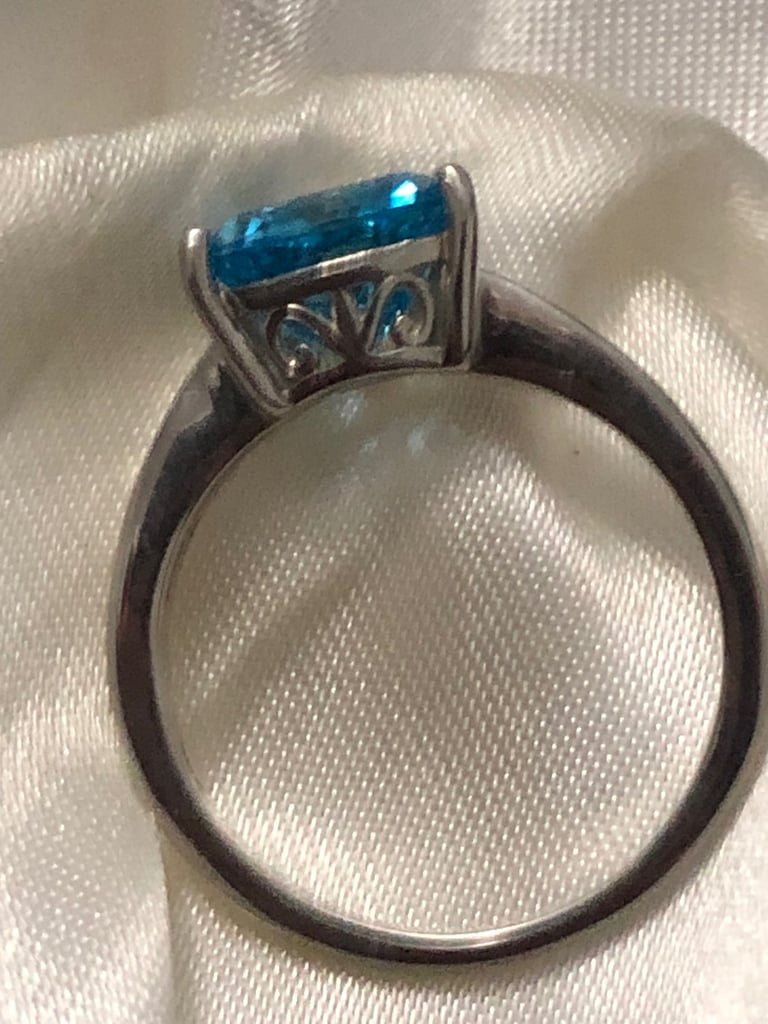 Trillion Cut Swiss Blue Topaz Diamond Ring Size S Silver 925 Platinum Overlay New 