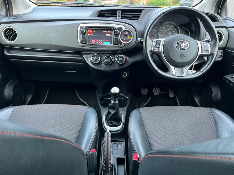 Toyota Yaris 1.3 SR VVT-I 5 Door