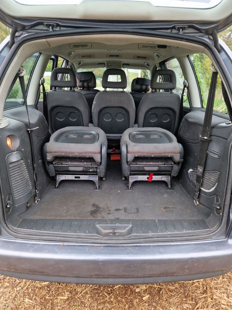 2009 Volkswagen Sharan 1.9L MPV Diesel Auto