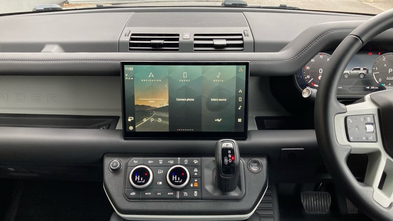 2024 Land Rover Defender 3.0 D250 X-Dynamic HSE 90 3dr Auto Diesel Estate Estate Diesel Automatic