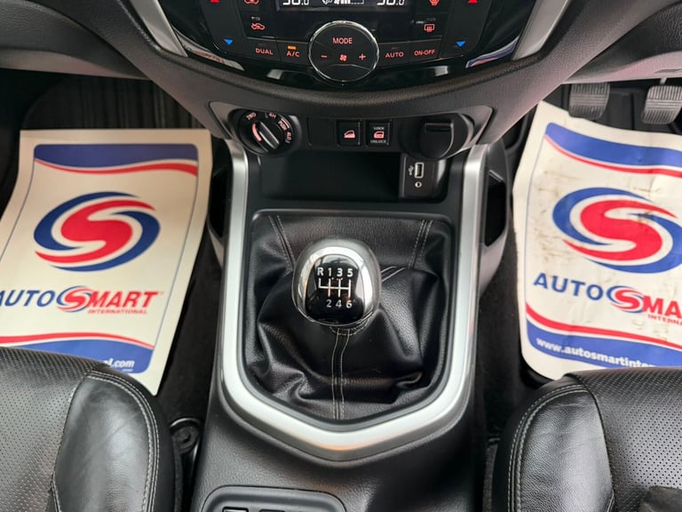 2020 Nissan Navara Double Cab Pick Up Tekna 2.3dCi 190 TT 4WD PICK UP Diesel Manual