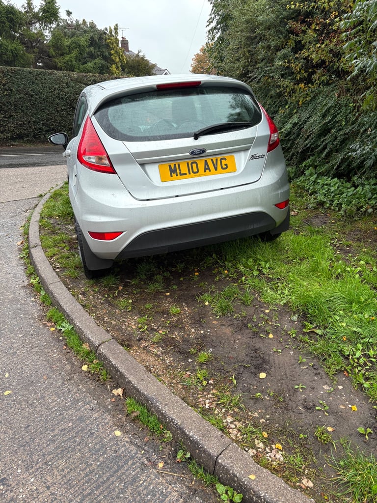 Ford, FIESTA, Hatchback, 2010, Manual, 1242 (cc), 5 doors