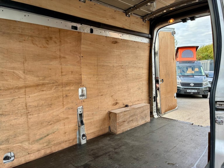 2018 Ford Transit 2.0 350 EcoBlue FWD L3 H3 Euro 6 **NO VAT - LOW MILES**