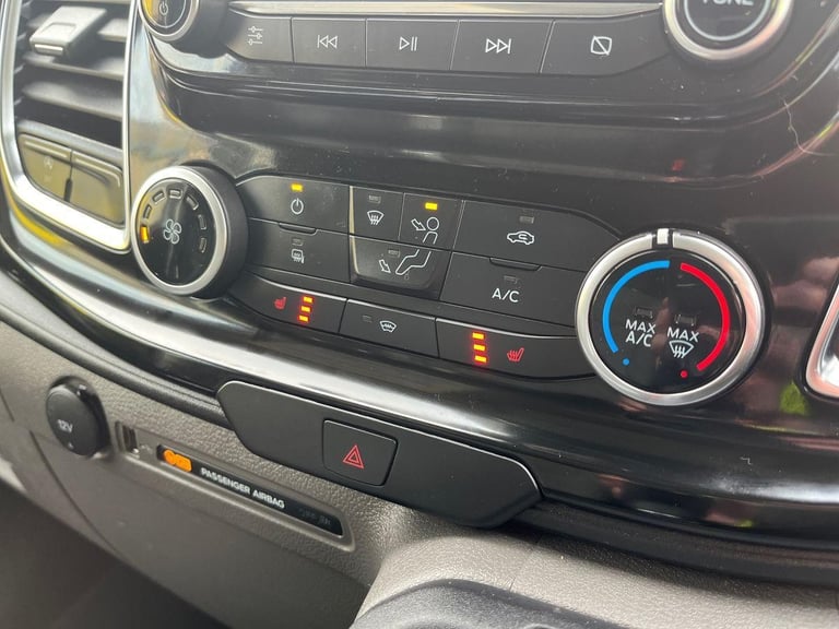 2022 Ford Transit Custom Double Cab in Van Limited 2.0L 170PS AUTO Frozen White