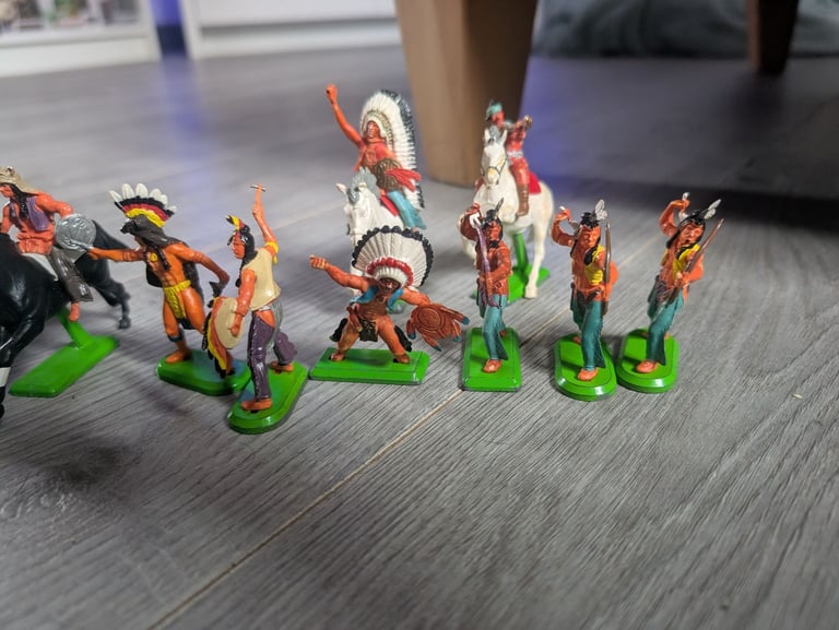 image for Brittans cowboys and Indians plus knights 