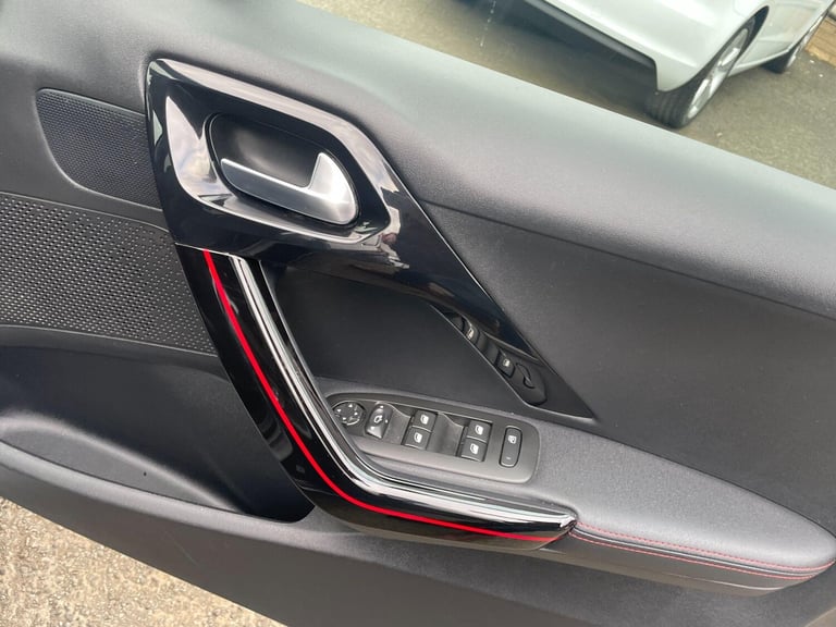 2019 Peugeot 208 1.2 PureTech GPF GT Line Euro 6 (s/s) 5dr HATCHBACK Petrol Manual