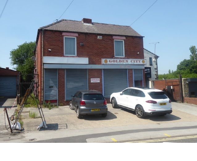 Small shop unit to let on Pontefract Rd, Barnsley