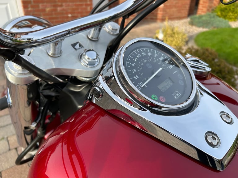 HONDA VT 750 SHADOW CRUISER 2005