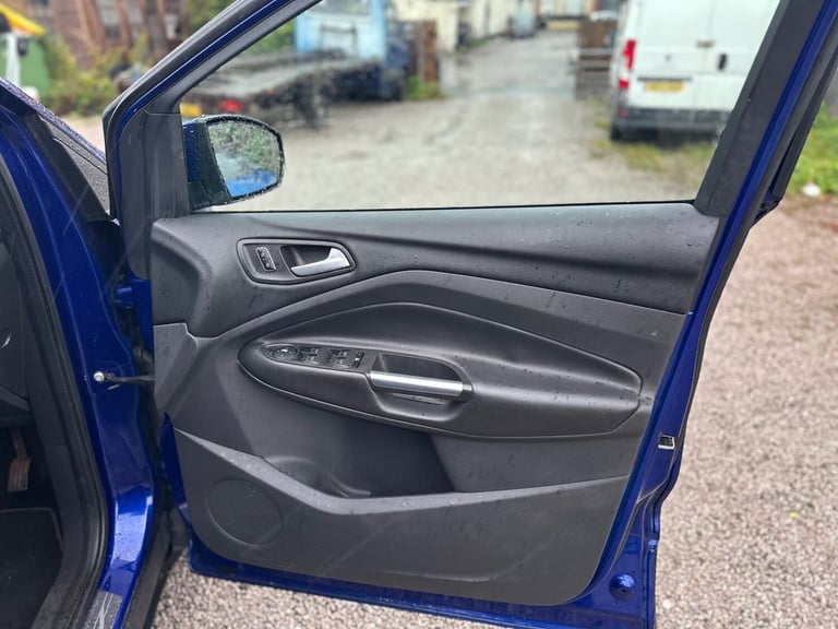 2014 Ford Kuga 2.0 TDCi 163 Titanium 5dr Powershift HATCHBACK Diesel Automatic
