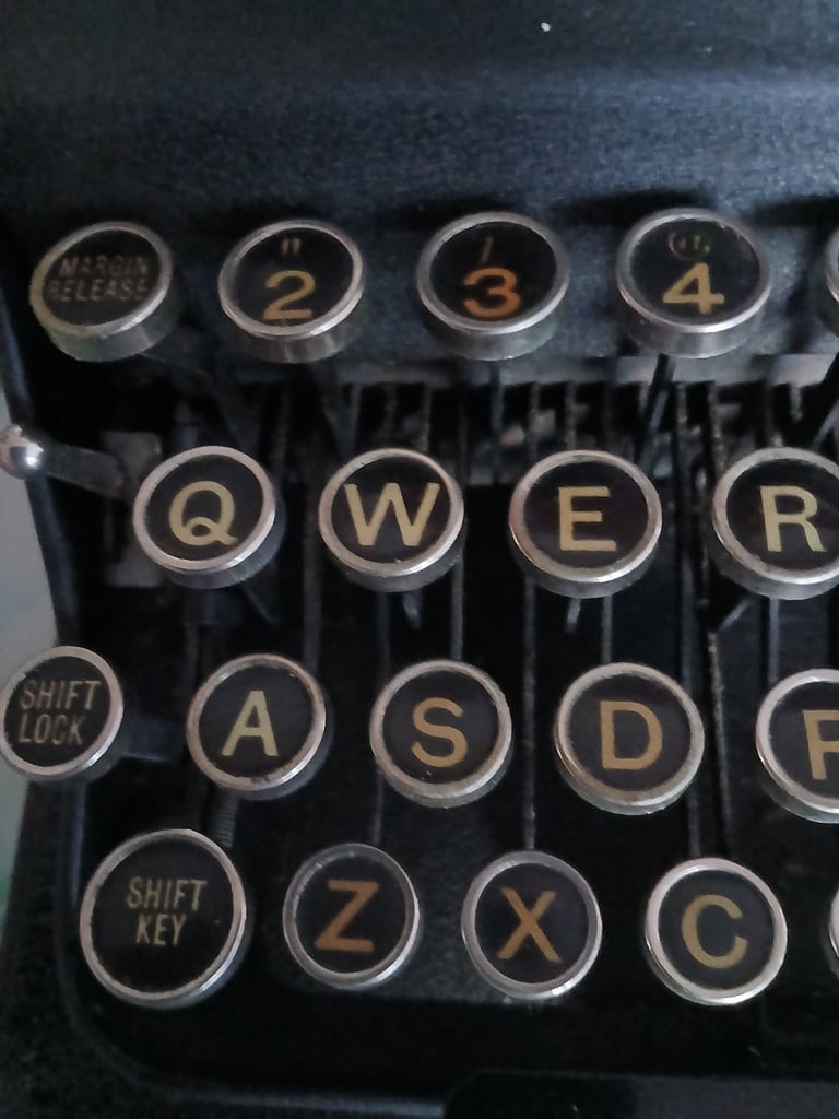 Antique imperial typewriter 