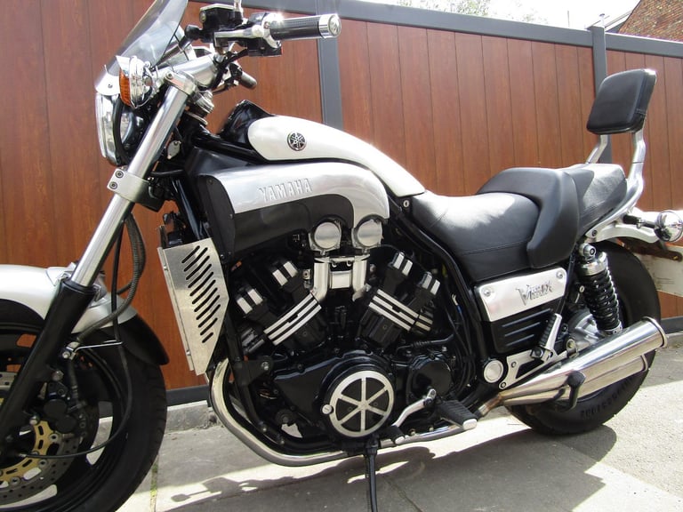 YAMAHA VMAX 1200 * OLD SCHOOL GEM * 10600 MILES FROM NEW * ALL OLD MOT'S *1998 